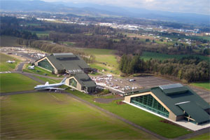 Scenic Helicopter Tour over the Evergreen Aviation and Space Museum and McMinnville Fly over the Evergreen Aviation and Space Museum Tour in McMinnville by Helicopter